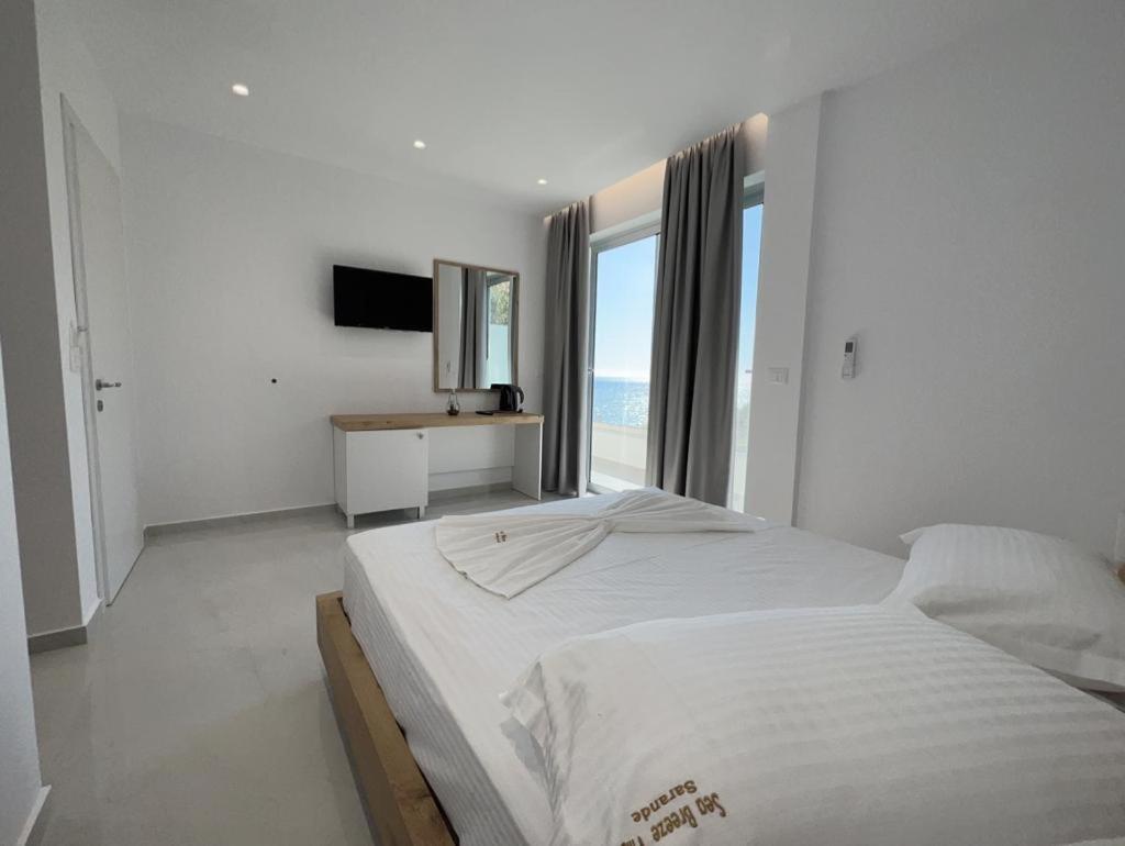 Sea Breeze Villa Sarandë Quarto foto